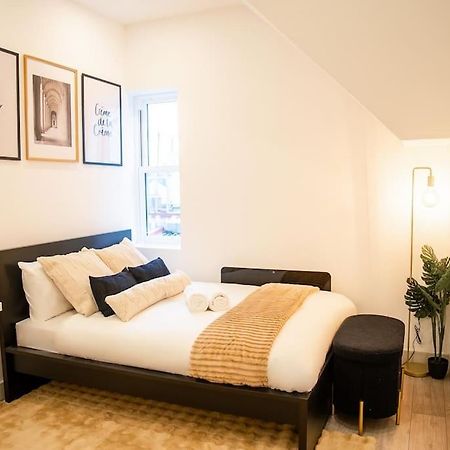 Five Star Boutique Studio Flat In London Eksteriør billede