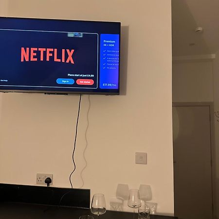 Five Star Boutique Studio Flat In London Eksteriør billede